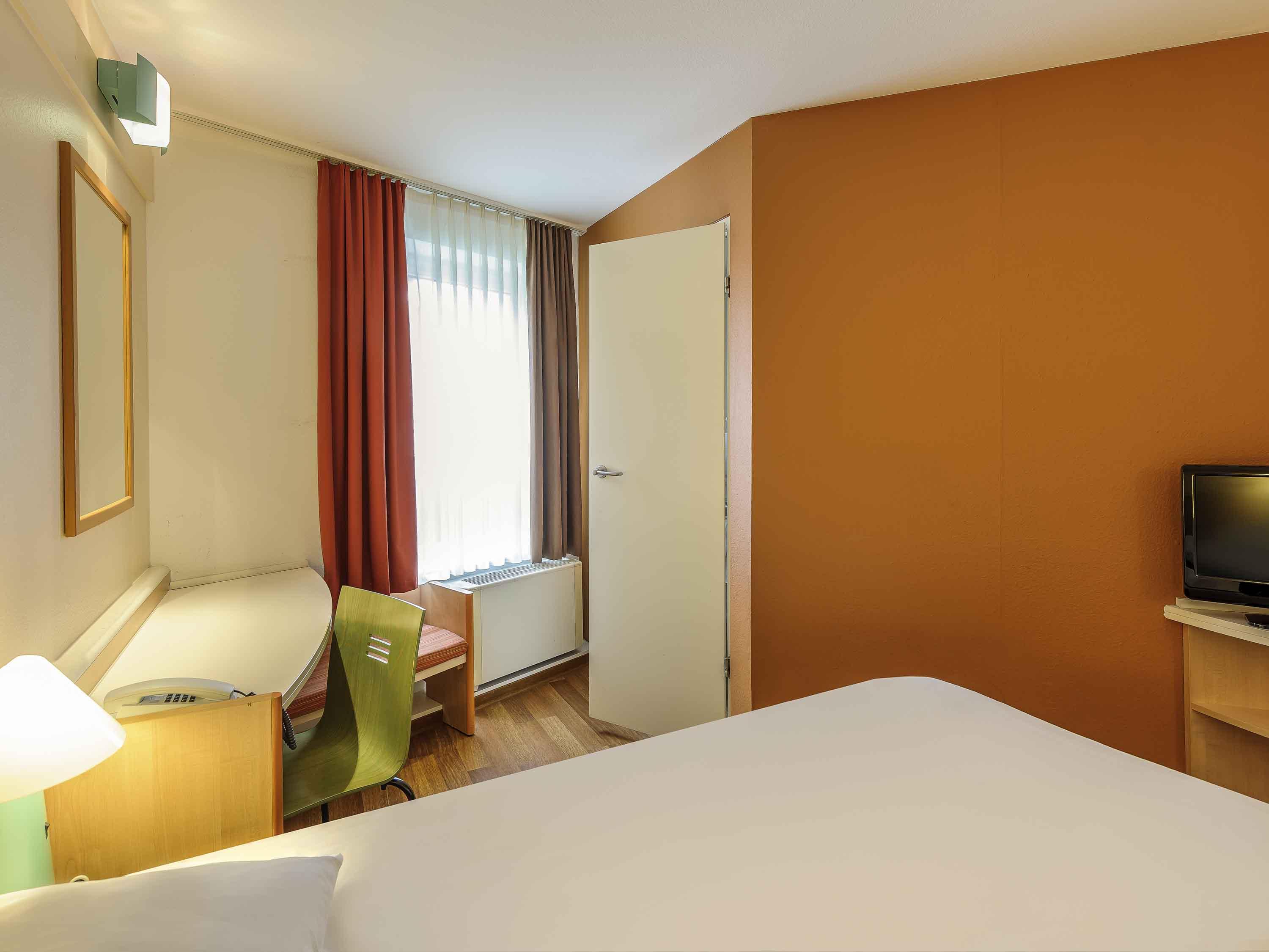 B&B Hotel Aachen-Hbf Exterior foto