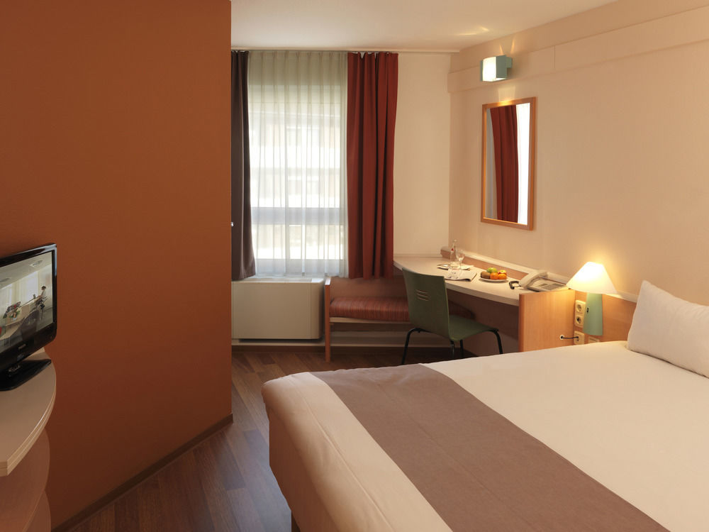 B&B Hotel Aachen-Hbf Exterior foto